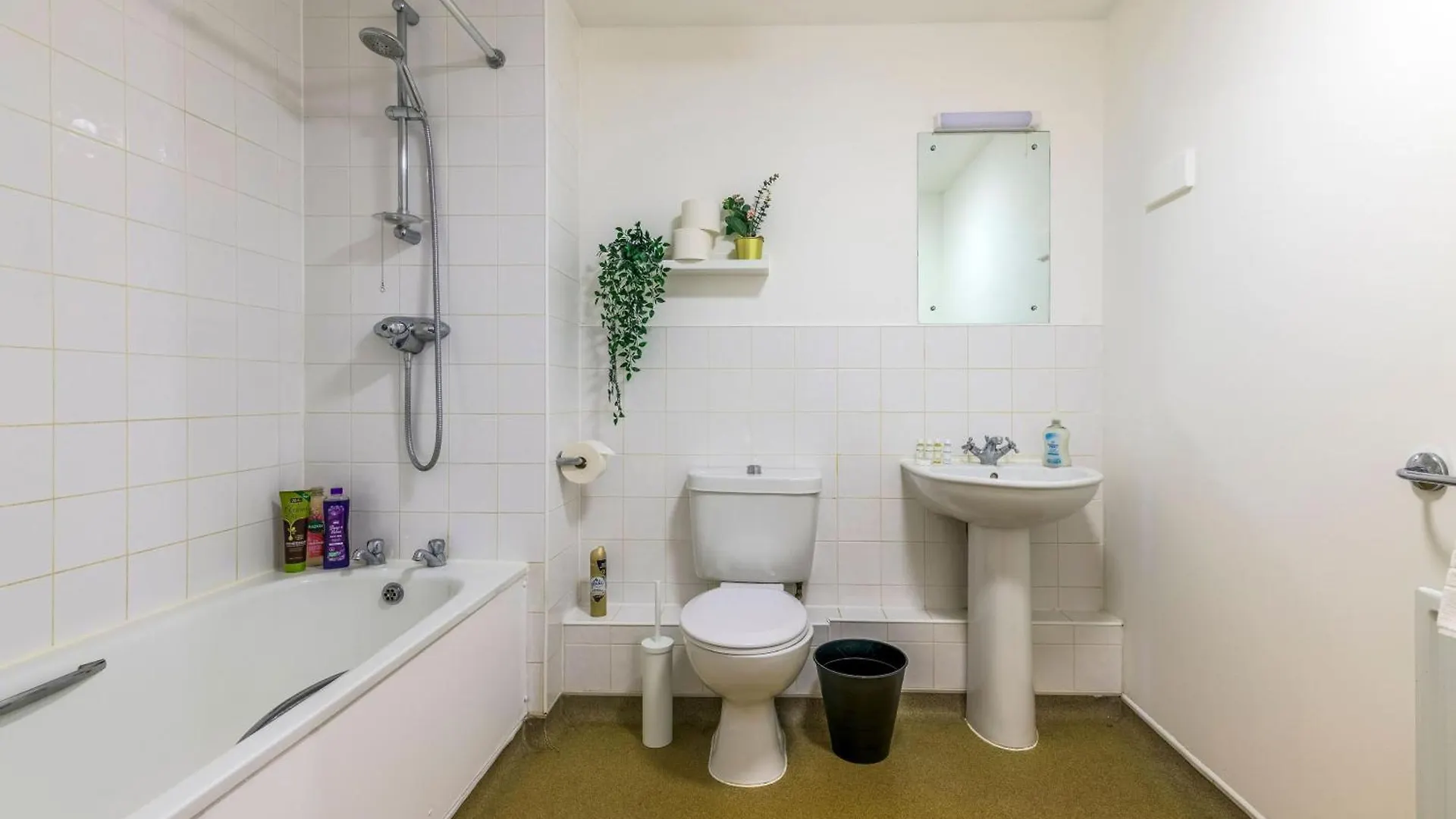 Apartment Warm 2-Bed Flat By Livestay Short Lets & Serviced Accommodation London United Kingdom